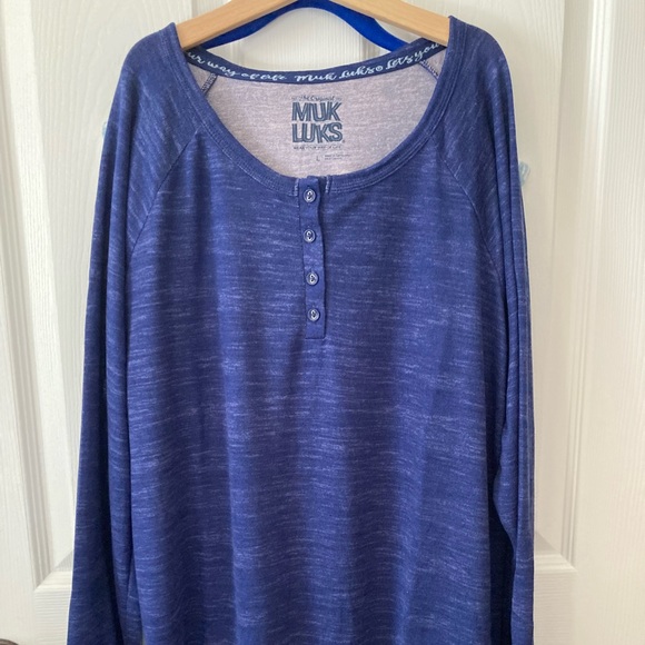 NWT Muk Luks Pajama Set Blue top with Penguin Fleece Pants - Picture 9 of 10